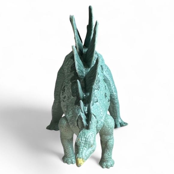 Jurassic Park World Action Attack STEGOSAURUS Mattel 2017 Action Figure Dinosaur - Picture 3 of 8